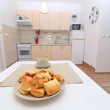 Mediterranean House - Two Bedroom With Terrace And Sea View *