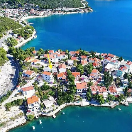 Mediterranean House - Two Bedroom With Terrace And Sea View * Klek