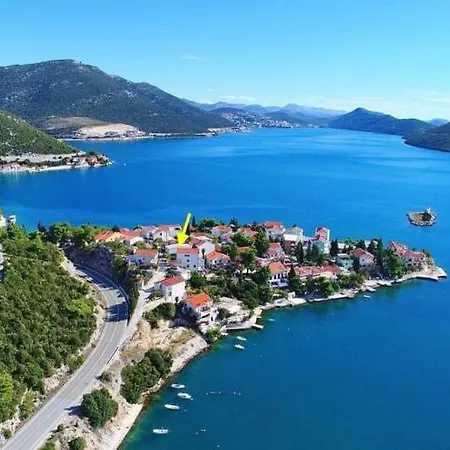 Mediterranean House - Two Bedroom With Terrace And Sea View *