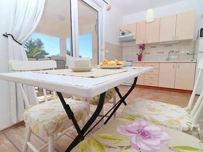 Mediterranean House - Two Bedroom With Terrace And Sea View * Klek