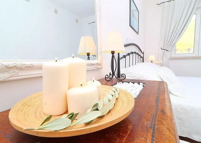 Mediterranean House - Two Bedroom With Terrace And Sea View * Klek